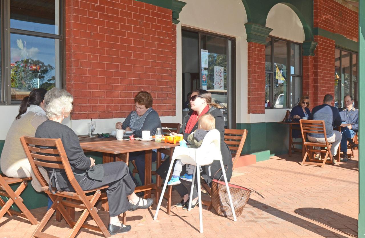 The Wickepin Hotel And Harvest Cafe York Exterior foto